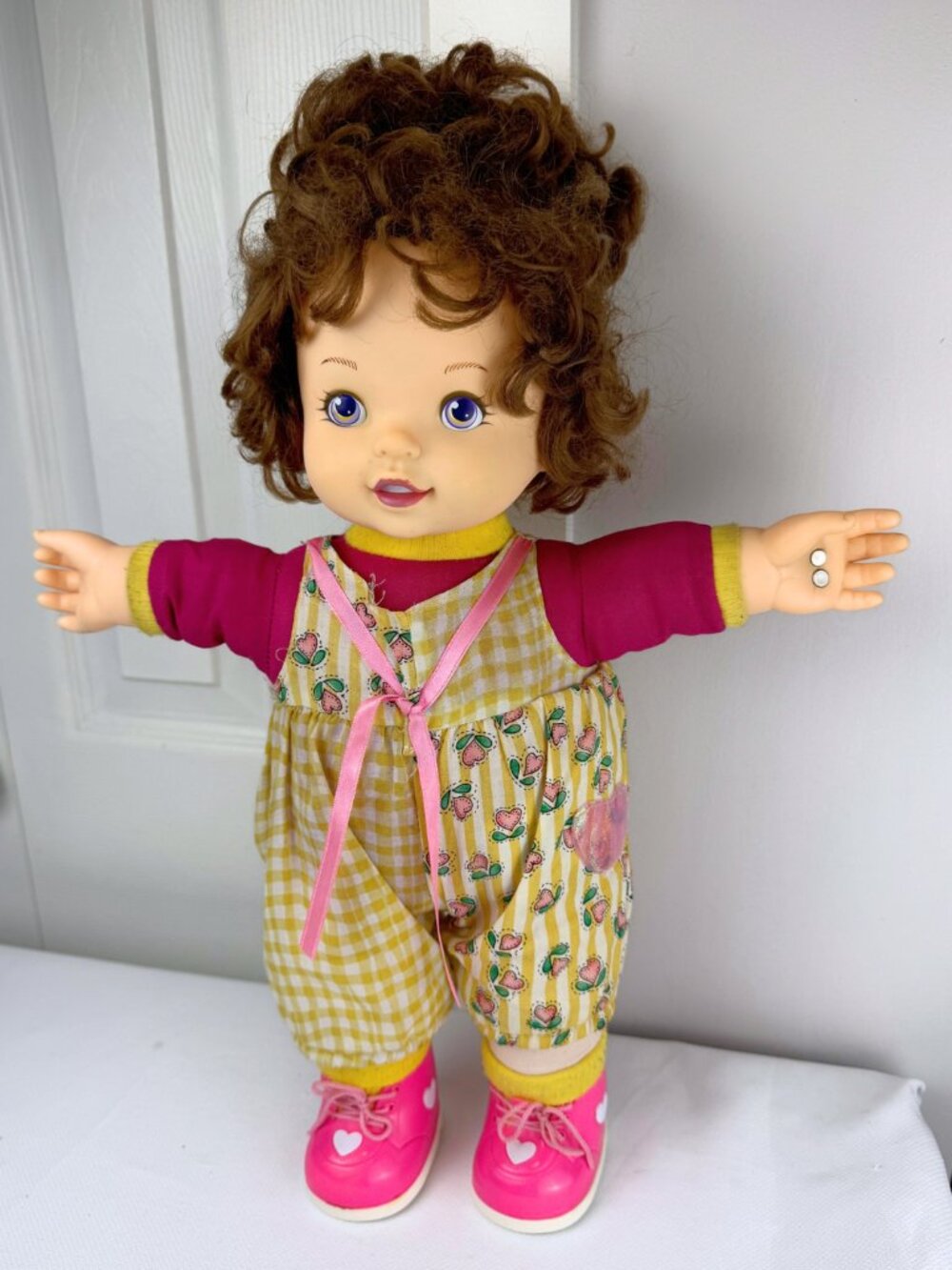 1997 Baby Learns To Walk and Talk Vintage 17" Doll DSI Toys Brunette